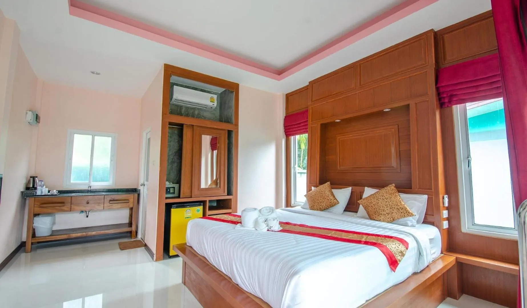 Tum Mai Kaew Lanta Resort