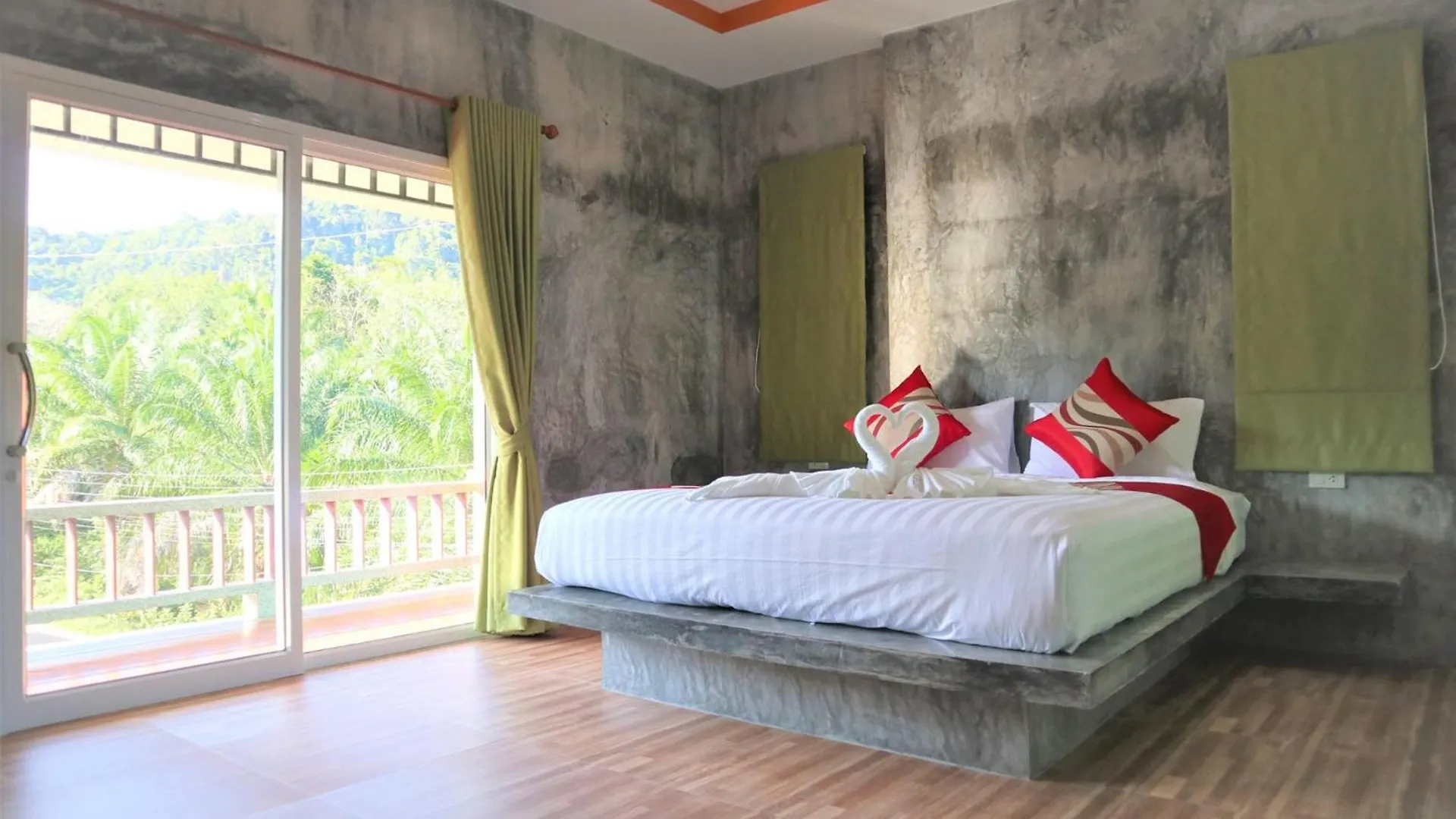 Tum Mai Kaew Lanta Resort Koh Lanta