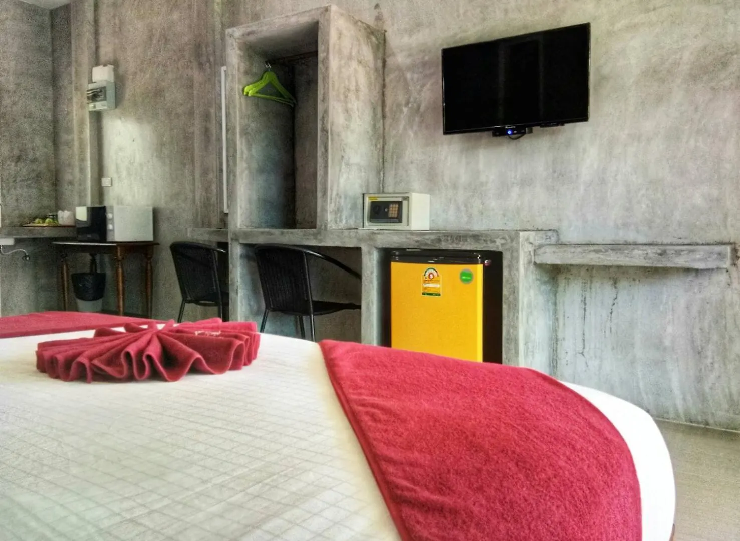 Tum Mai Kaew Lanta Resort